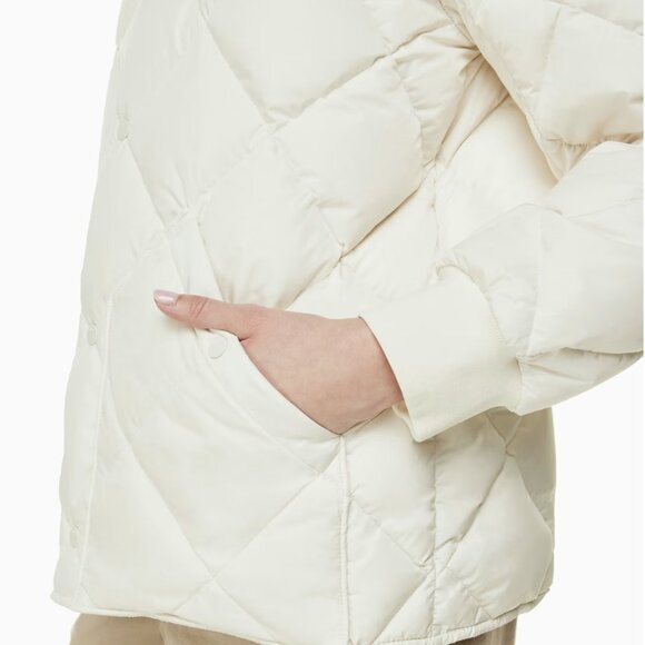 TNA Archive Quilted Jacket — Matte Pearl (Size L) - Picture 4 of 10